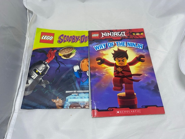 Lot Of 5 Lego Chima Books + Ninjago Book + Scooby Doo Poster - photo 4