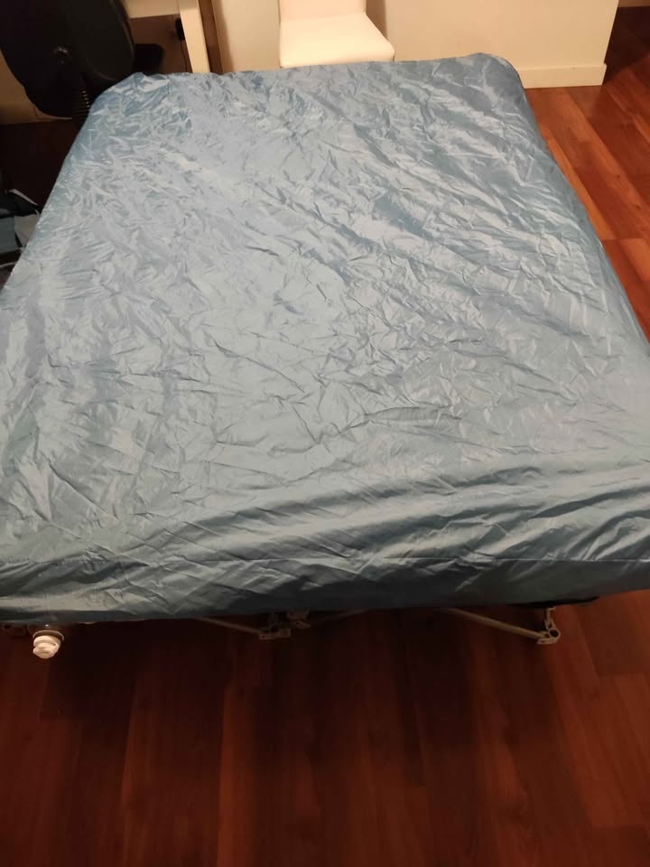 Queen size folding portable bad - photo 3