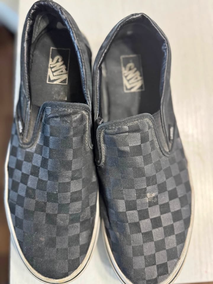 Men’s Sz 12 Vans, black check board slip one