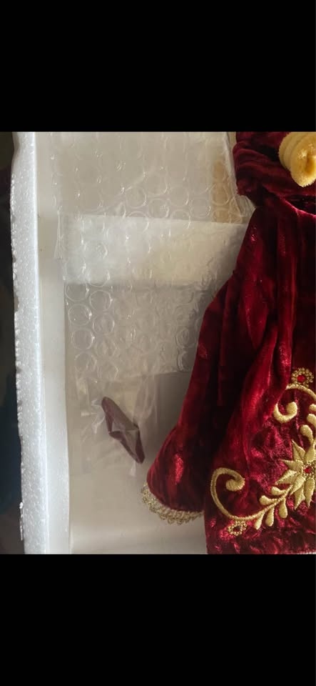 New Vintage Holiday Ball Barbie - photo 2