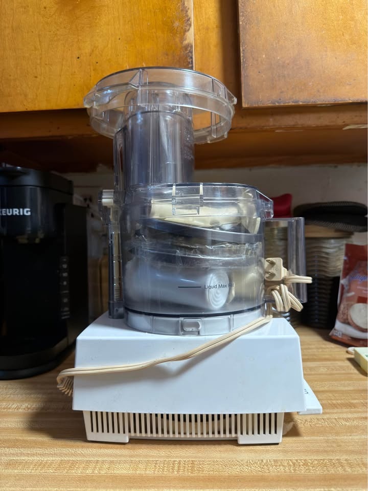 Cuisinart Food Processor - photo 4
