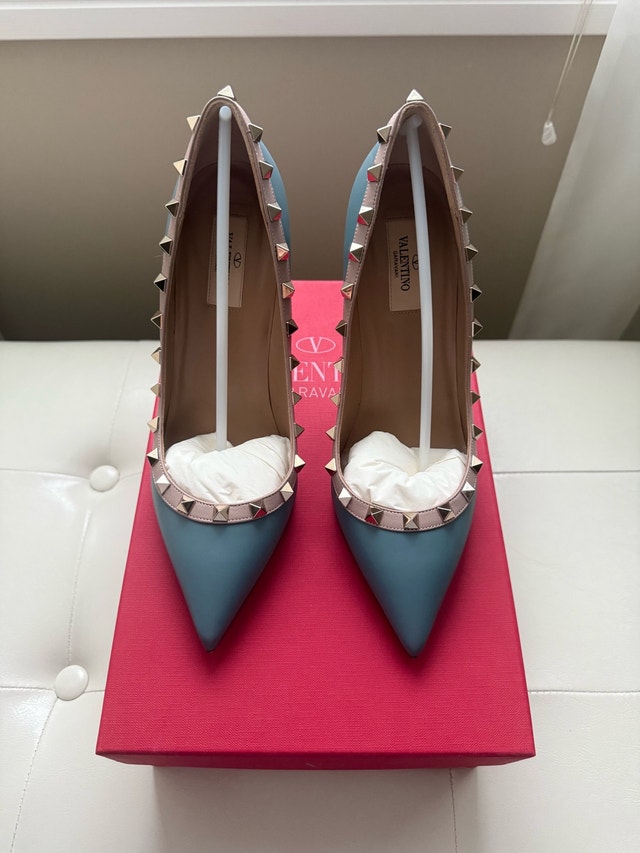Valentino Garavani Rockstud Pumps