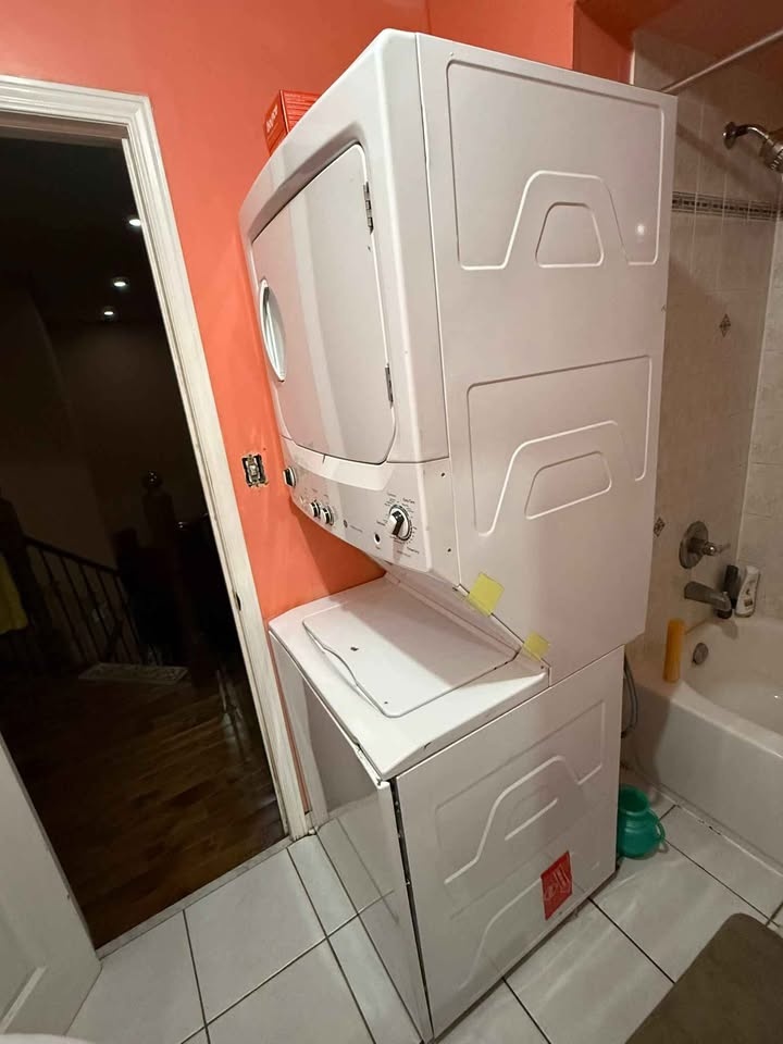 Stackable laundry washer dryer - photo 2