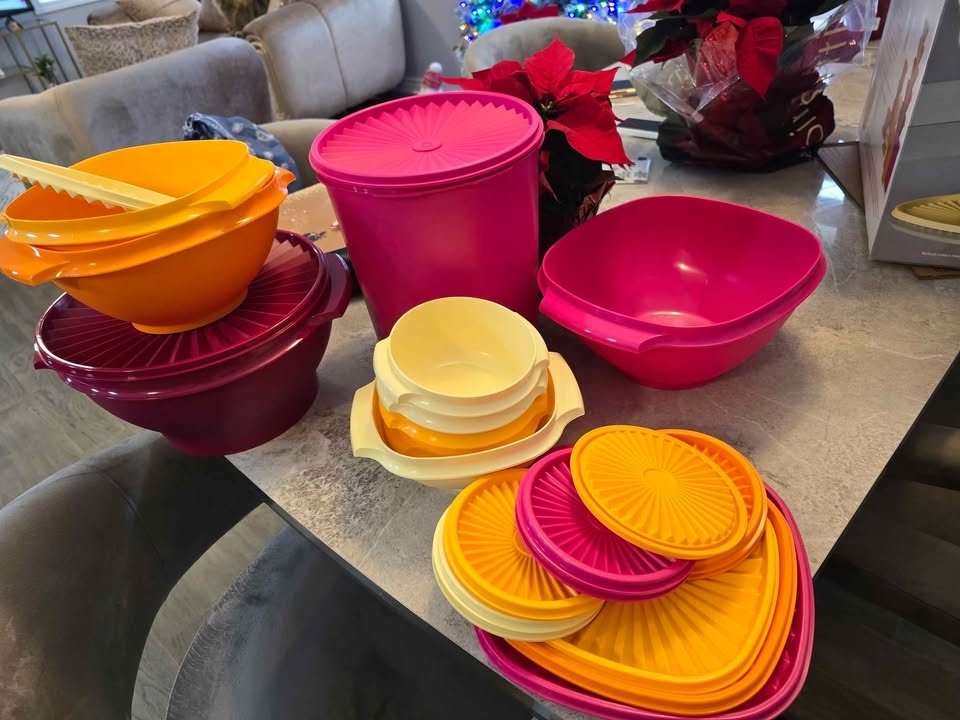 32 Tupperware - photo 2