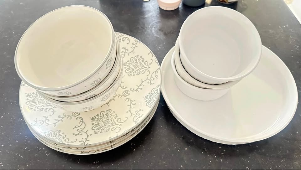 Ceramic Dinnerware Set- oven- microwave and dishwasher safe