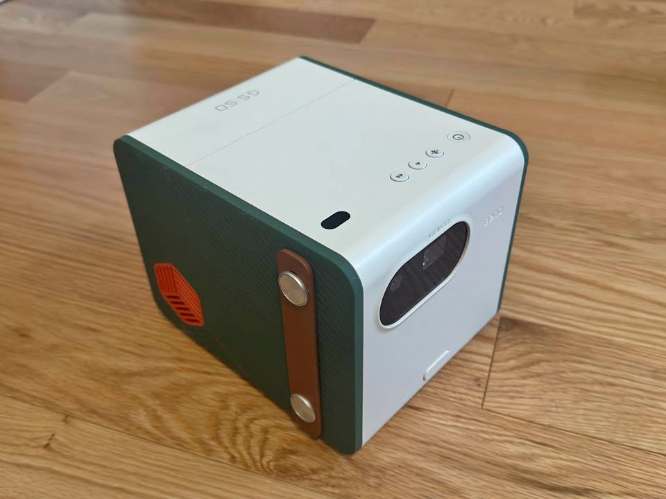 BenQ GS50 Projector