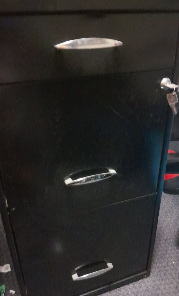 3 drawers filing cabinets
