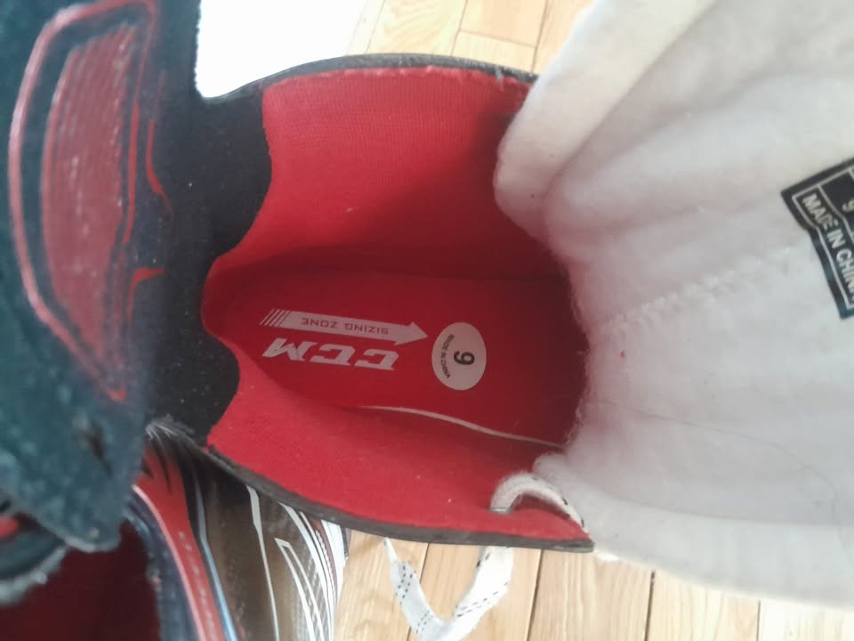 Lightly used skates - photo 3
