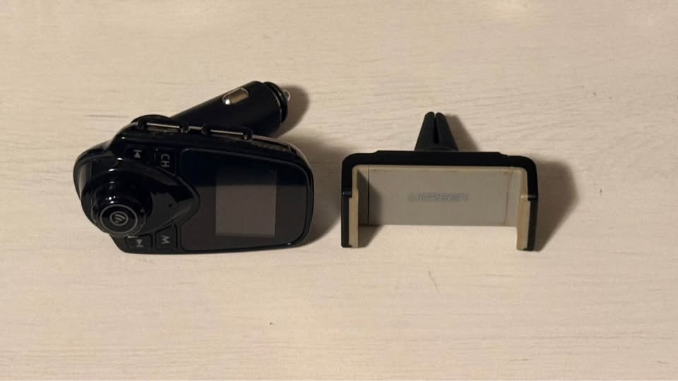 Bluetooth Audio Adapter and Phone Mount - photo 2