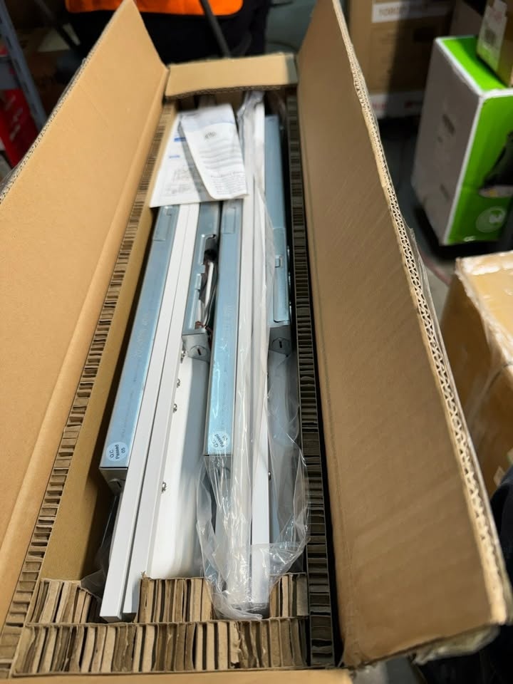 Flat Panel LED Drop Ceiling Light 2x2 - 4-Pack - photo 2