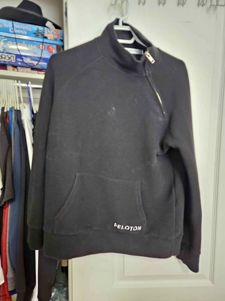 Peloton Black Pullover Hoodie / Quarter Zip – Small