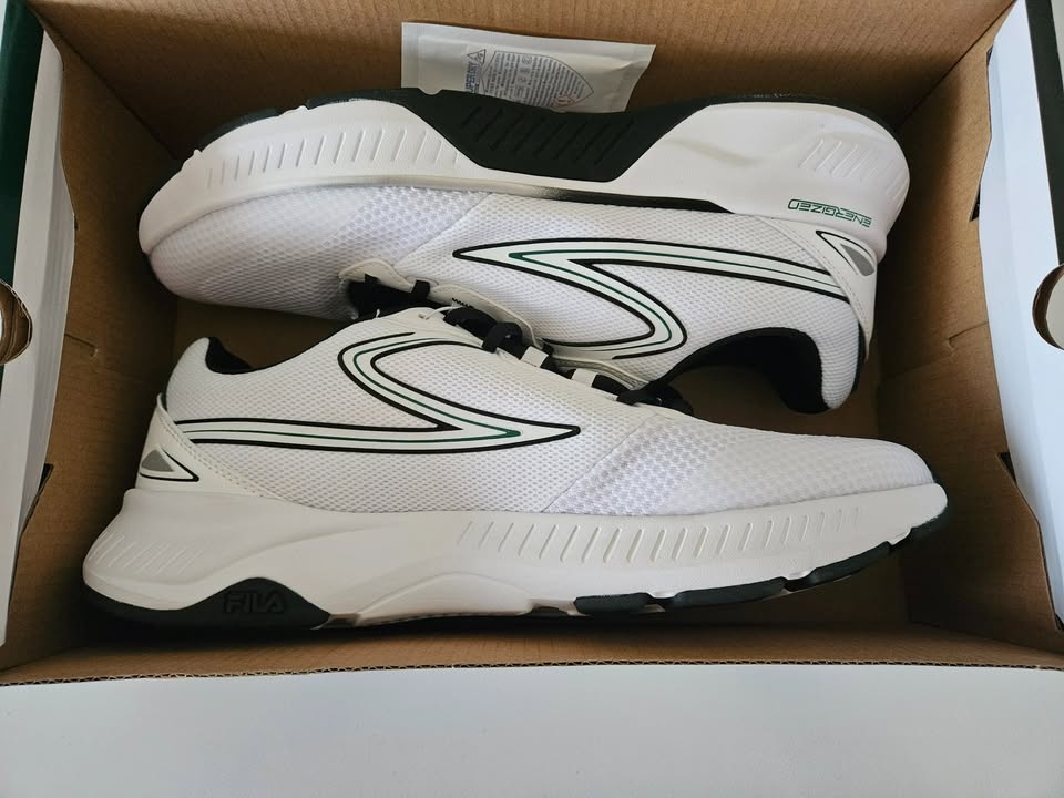 Fila Action-Stride Running Shoe (Size 12) Black & White - photo 3
