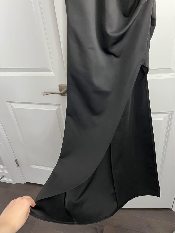 Beautiful Black Prom Dress - photo 3