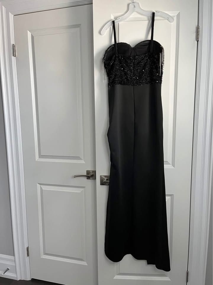 Beautiful Black Prom Dress - photo 4
