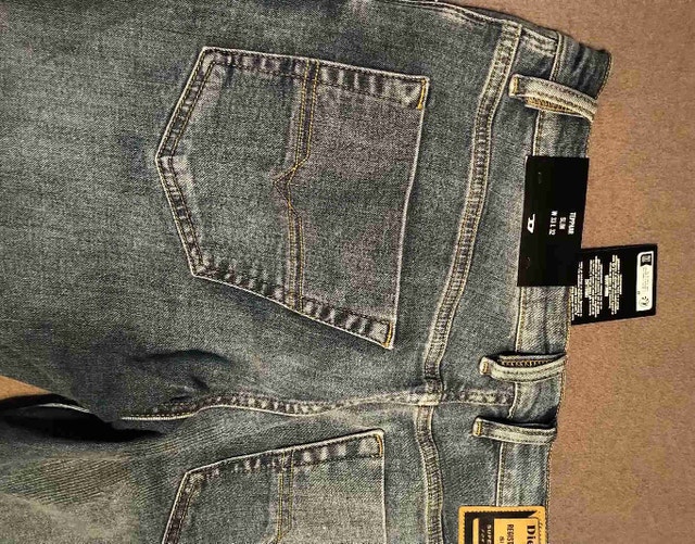 Diesel Tephar mens jeans size 33w X 32L brand new with tags