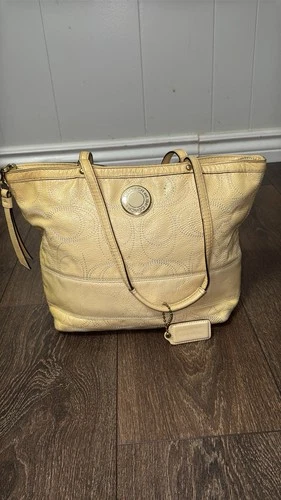 Vintage Y2K COACH Tote Bag Yellow Patent Brass Hardware Navy