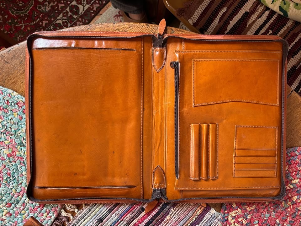 Vintage Hand-Tooled Leather Portfolio - Western Horse - photo 3