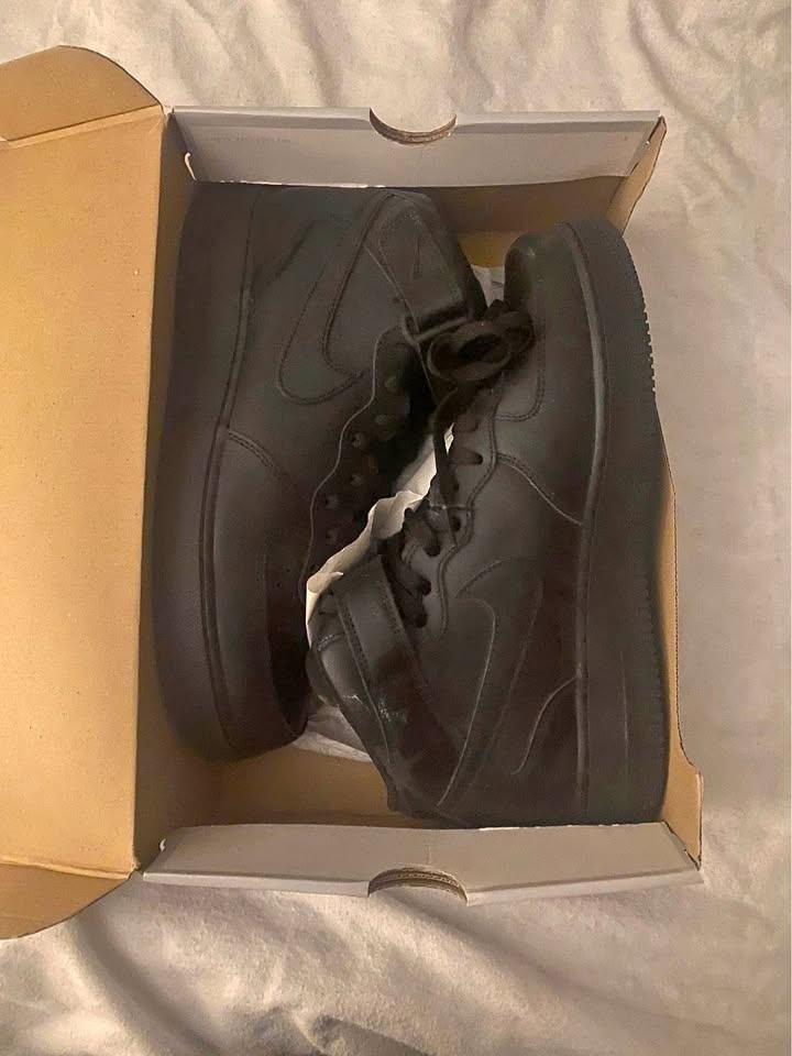 AIR FORCE 1 MID '07 11.5 - Black