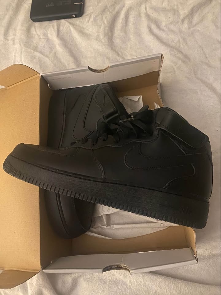 AIR FORCE 1 MID '07 11.5 - Black - photo 2
