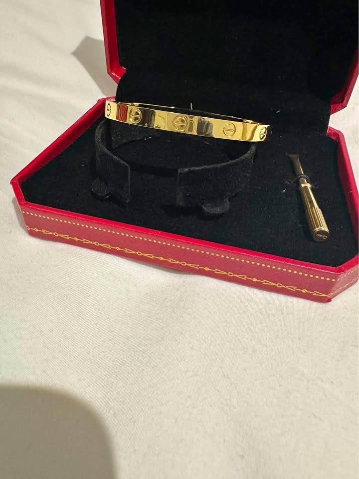 C Bracelet-plain