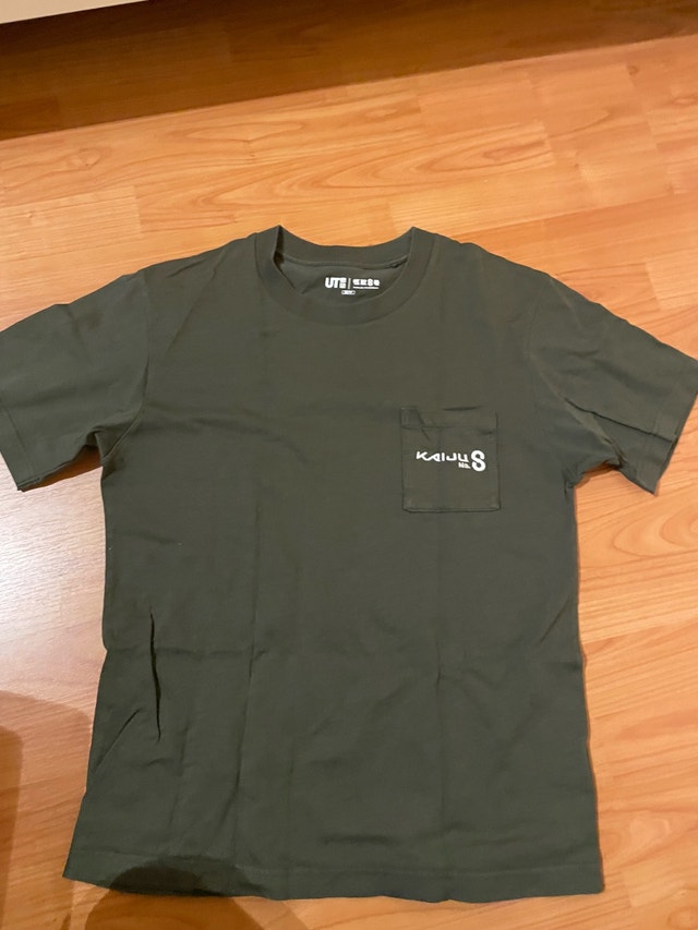 Kaijuu No.8 XS Uniqlo T shirt