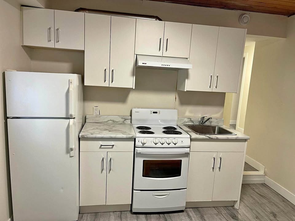 1 Bed 1 Bath - House