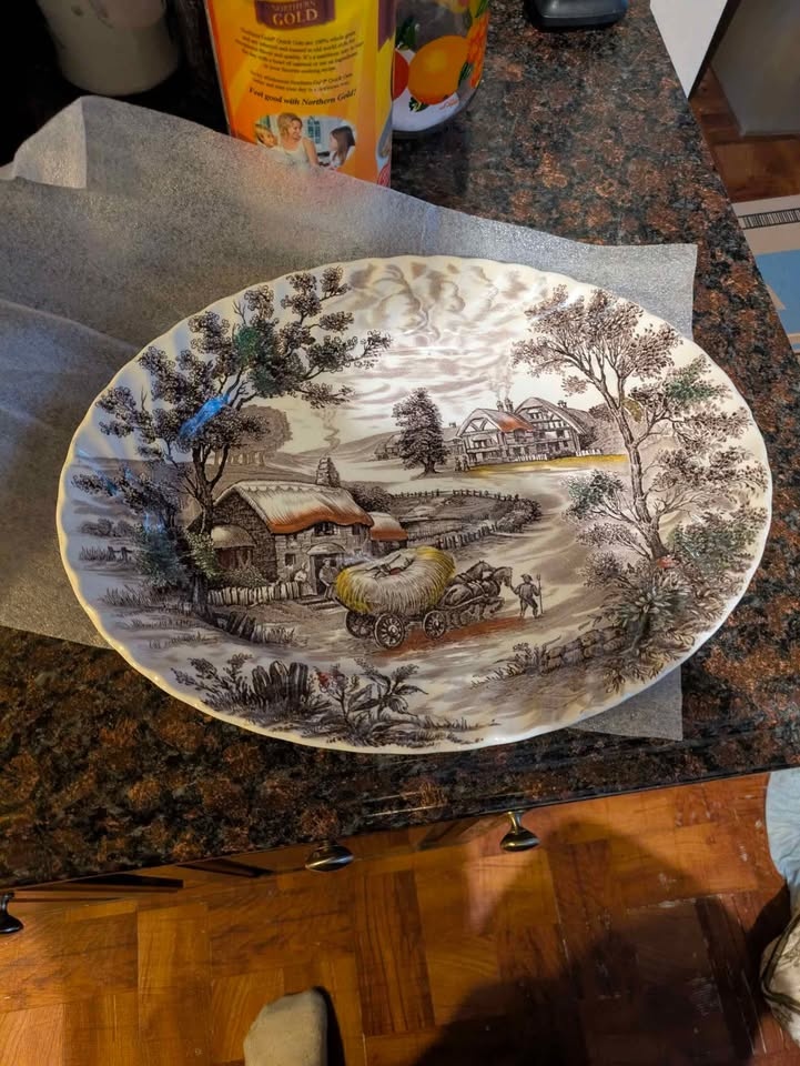 Vintage fruit bowl