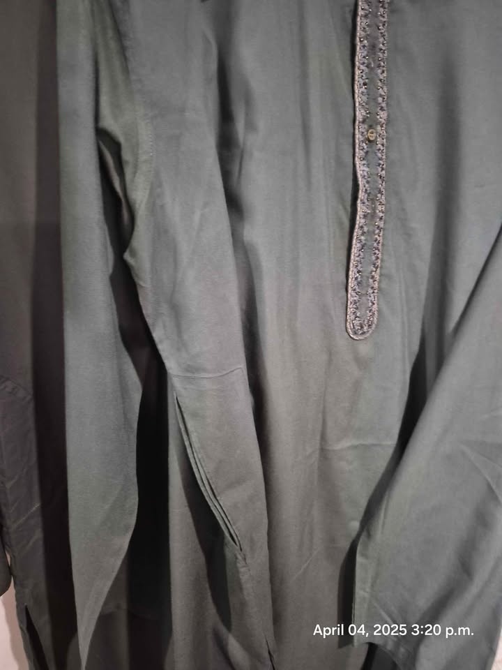 Branded Diners shalwar kameez in excellent conditin - photo 3