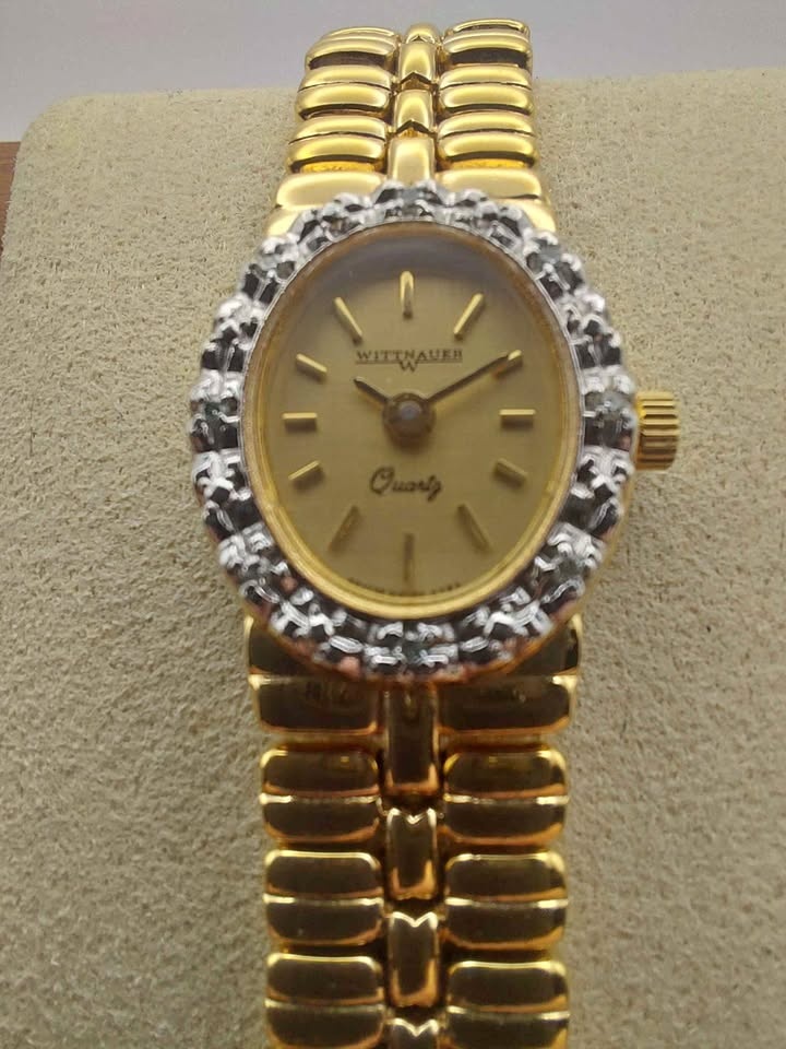 Wittnauer Ladies Watch With Diamond Bezel. Fully Working