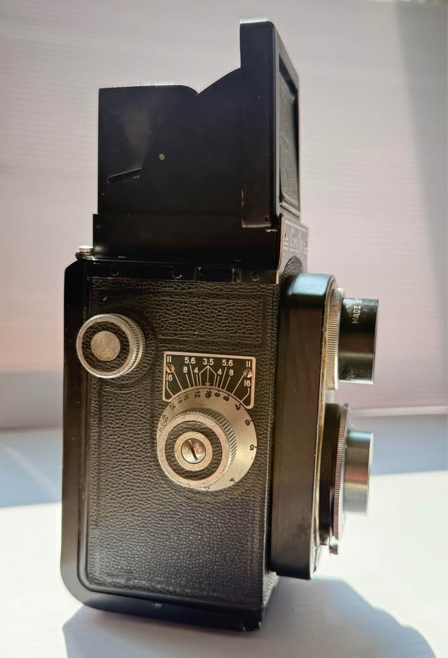Ciro-flex 1940’s Film Camera - photo 3