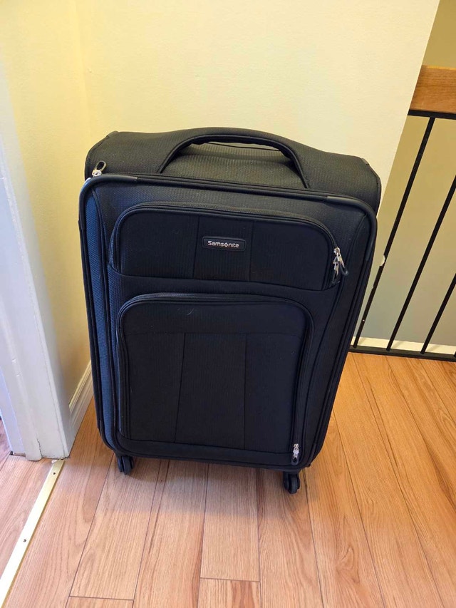 Samsonite Luggage fits 40kg