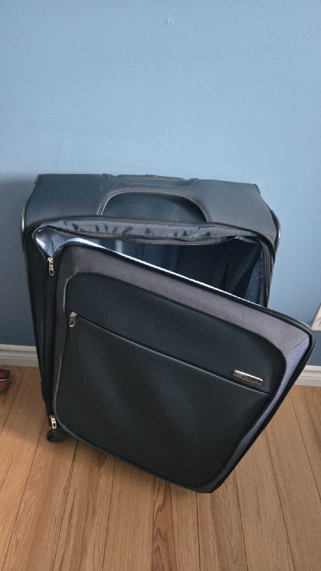 Samsonite Suitcase