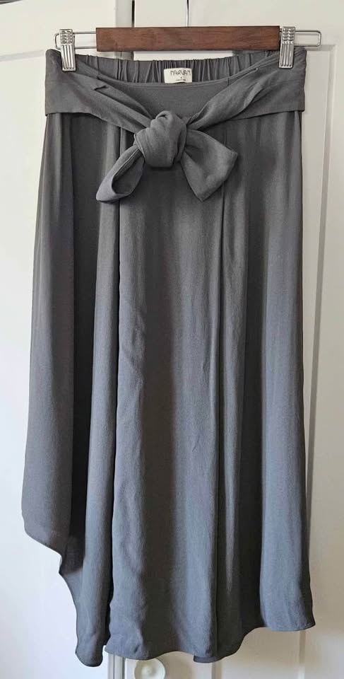 Beautiful Narvan Rojeen Skirt Size Small - photo 3
