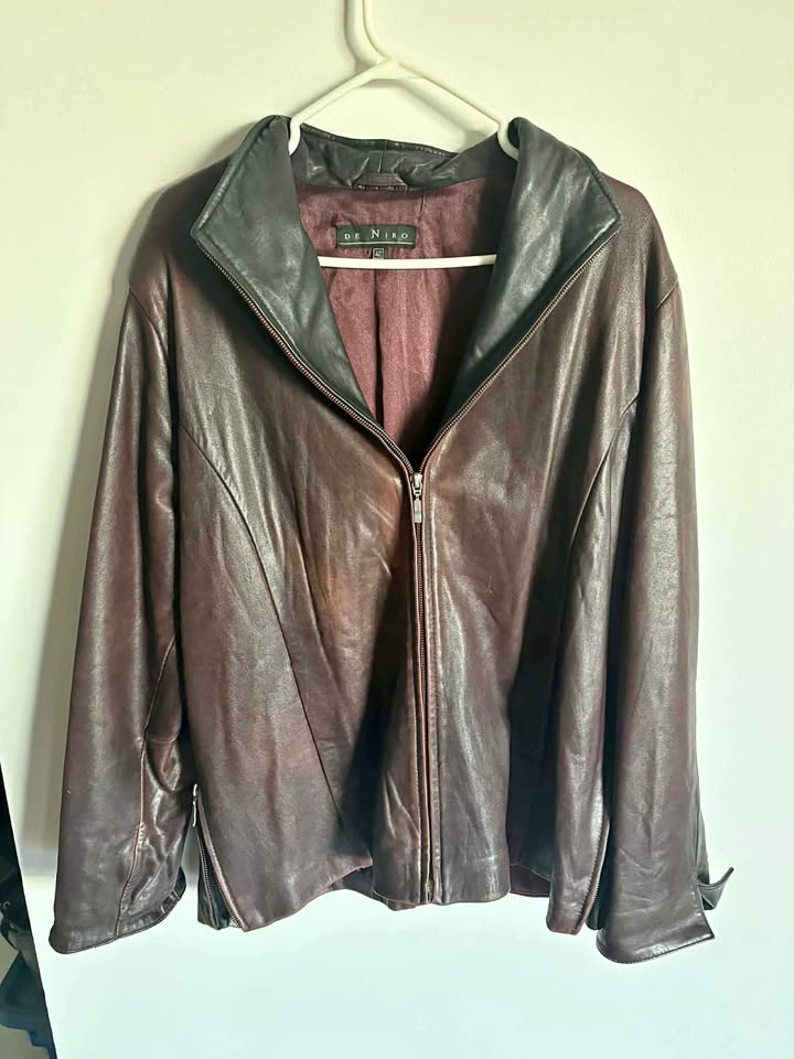 DeNiro ladies leather coat size 42