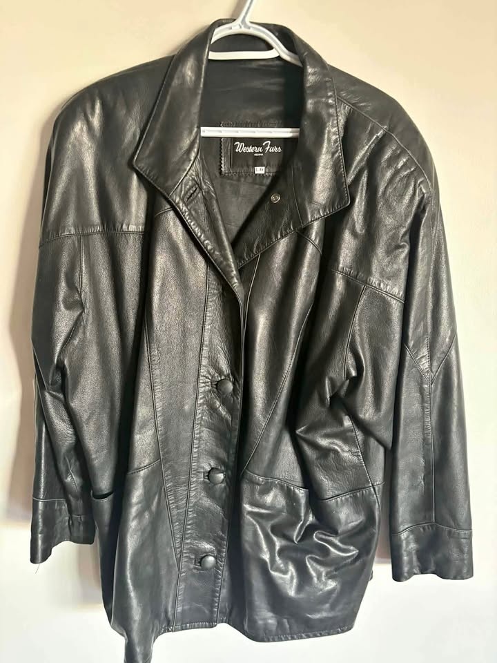 Western Furs leather coat size L