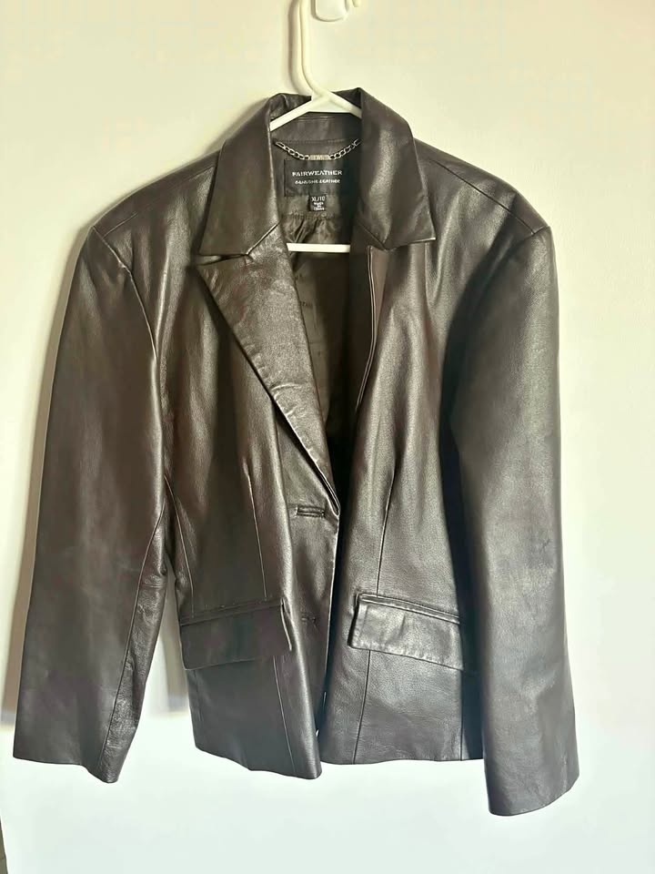 Fairweather Ladies leather jacket size XL