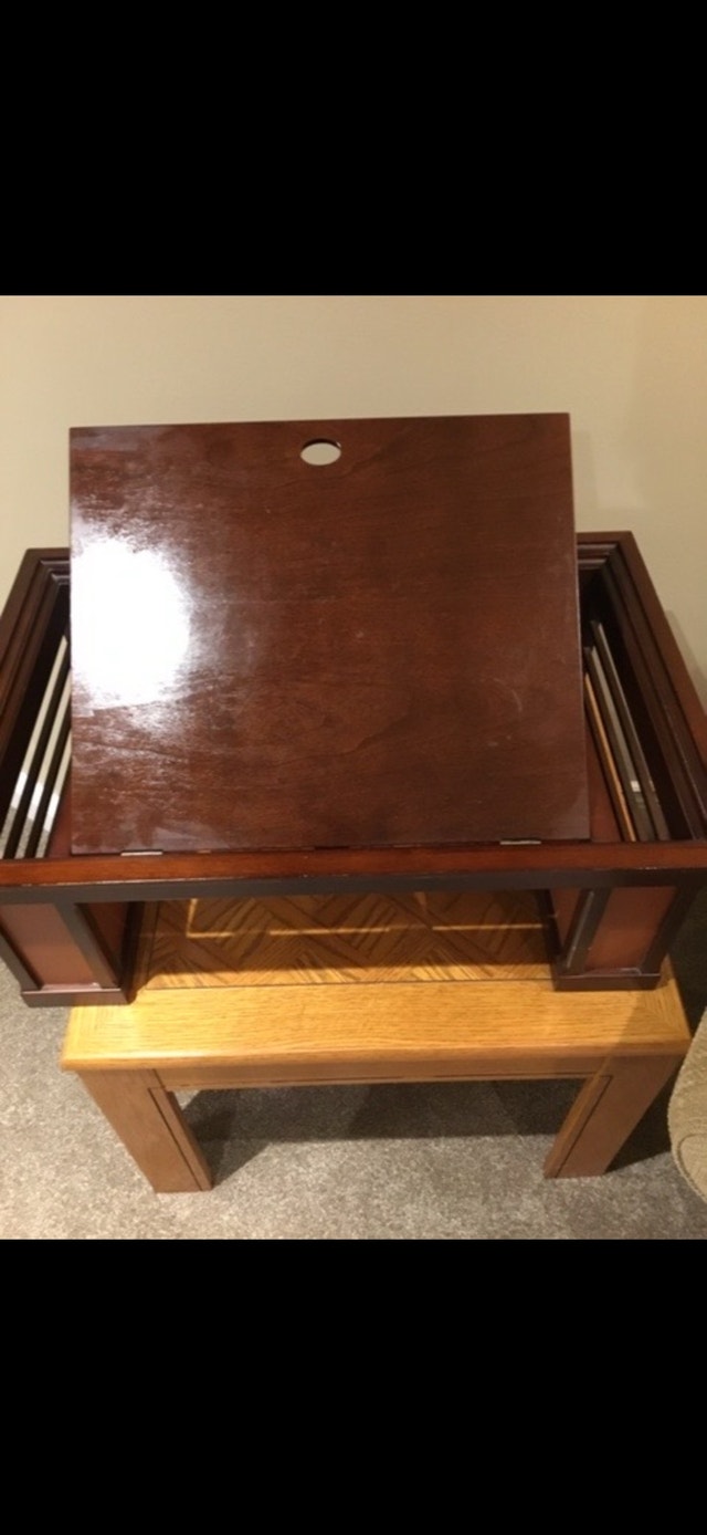 Bombay Company Desk Stand - photo 2