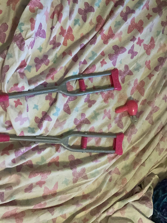 Toy Crutches