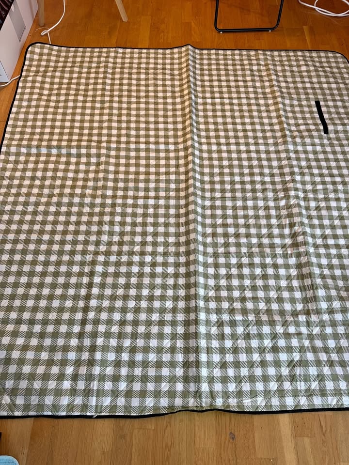 ZAZE Oversized Picnic Blanket Green & White Gingham