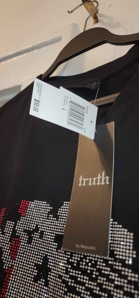 Truth by Republic Men's Rhinestone skull graphic t-shirt - photo 2
