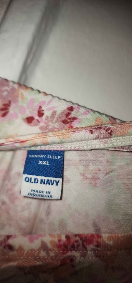 Women's Old Navy Floral sleep shirt - photo 3