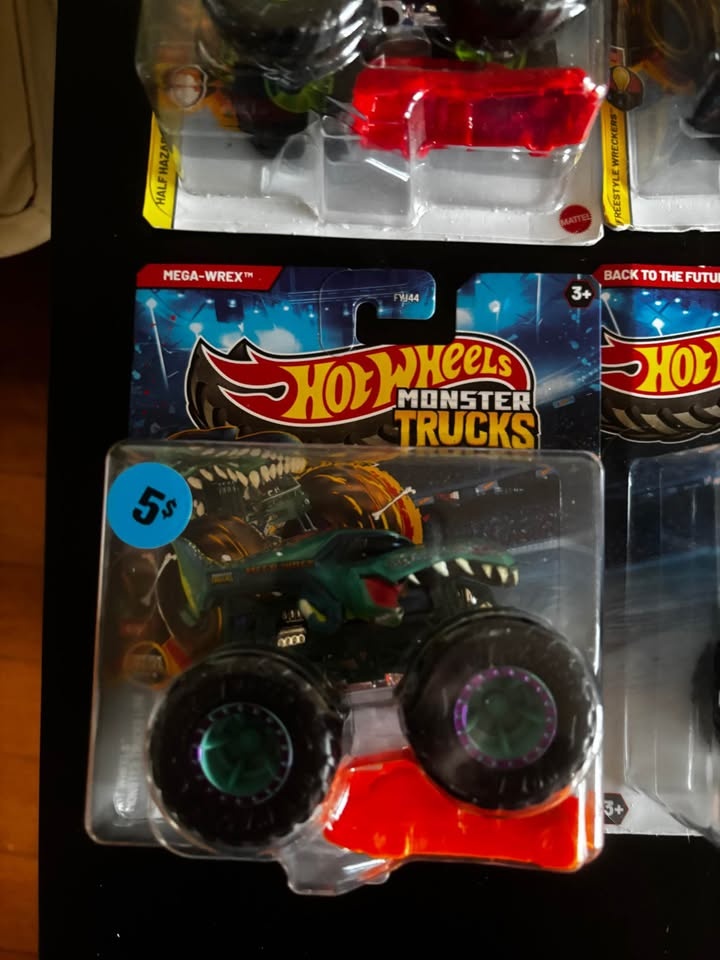 New hot wheels monster trucks - photo 2