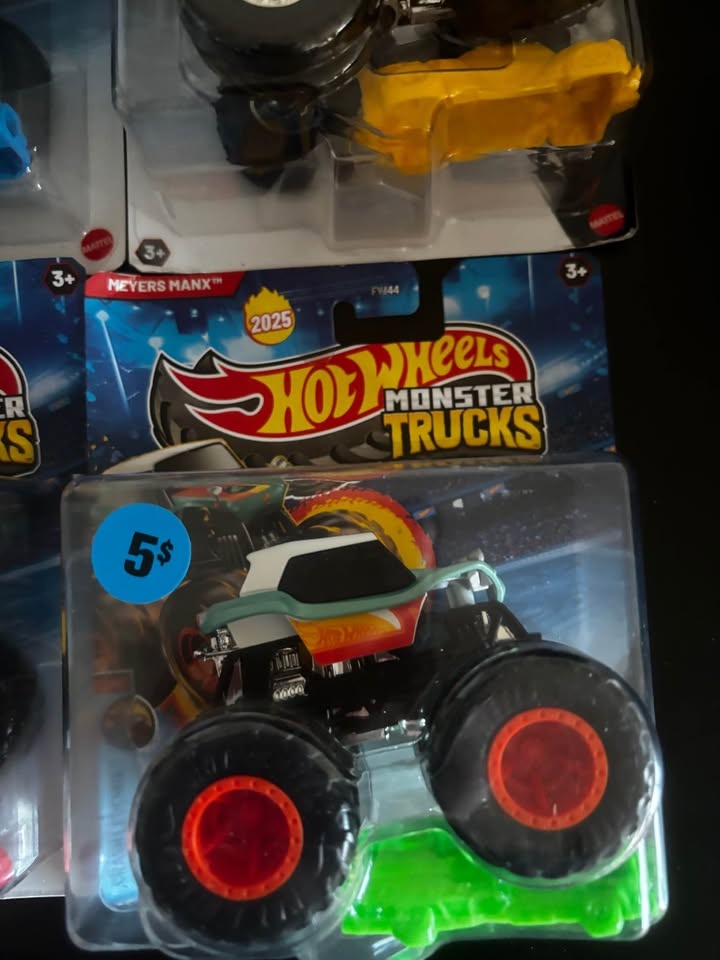 New hot wheels monster trucks - photo 3