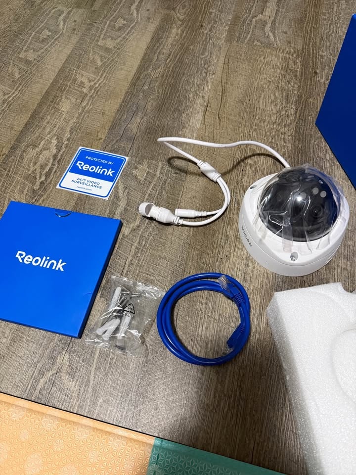 Reolink 16MP UHD 180° Dual-Lens PoE Security Camera - photo 3