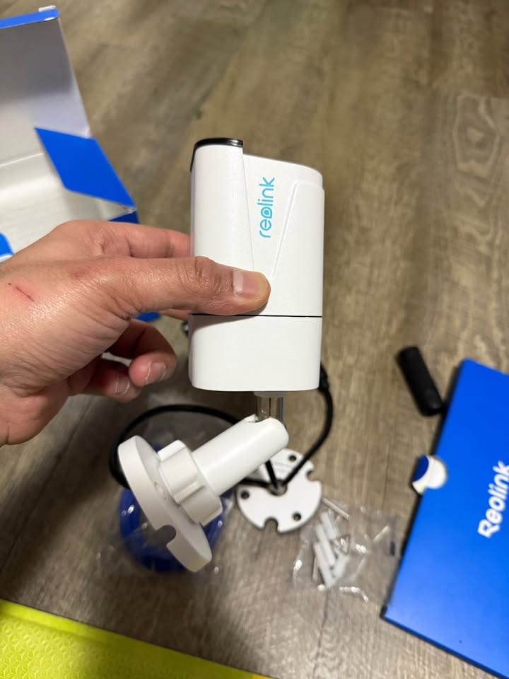 Reolink 4K PoE Outdoor IP Camera - photo 5