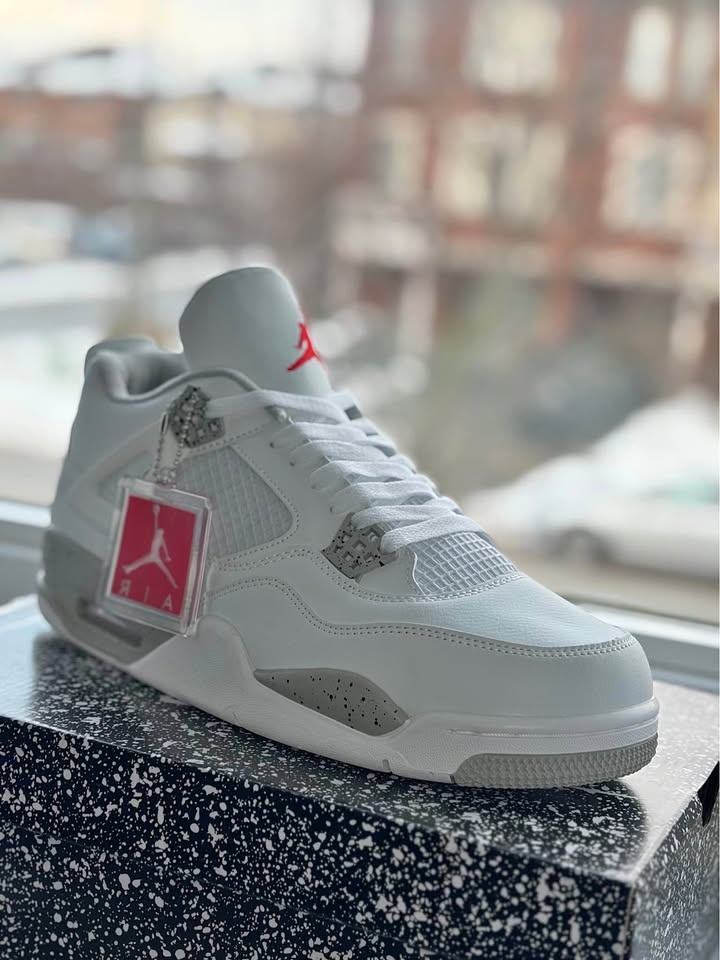 Jordan 4 Oreos