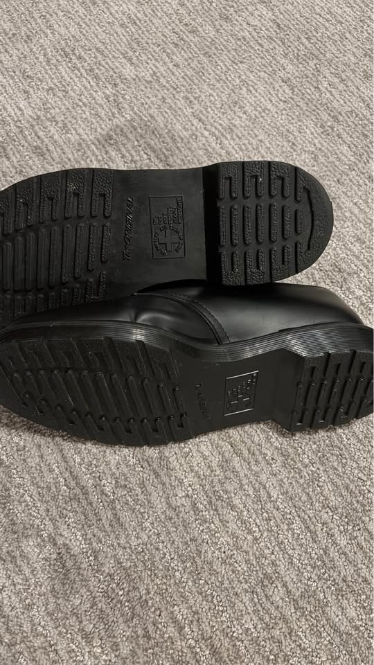 Dr. Martens Shoes - photo 2