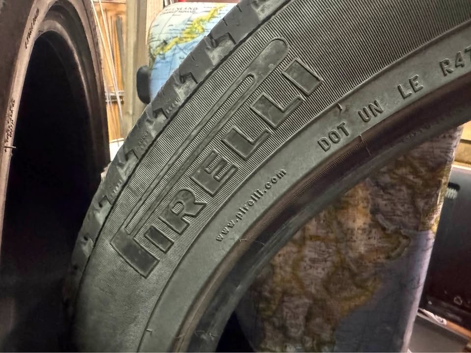 285 45 22 / 285/45 R22 Pirelli
