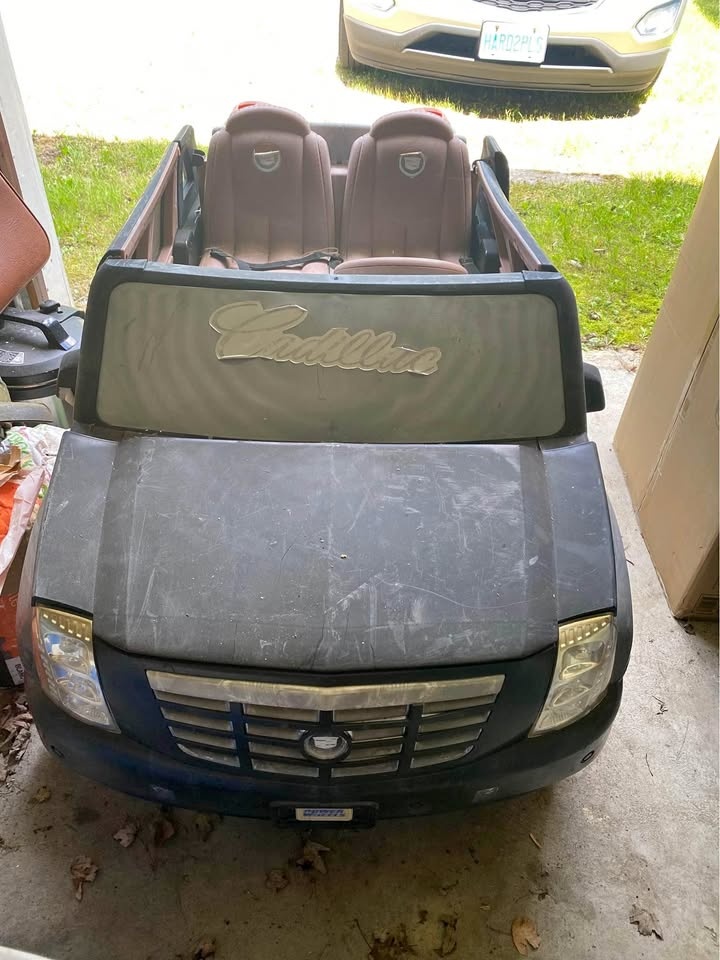 Cadillac children’s truck