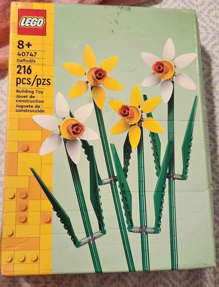 Daffodils (lego)